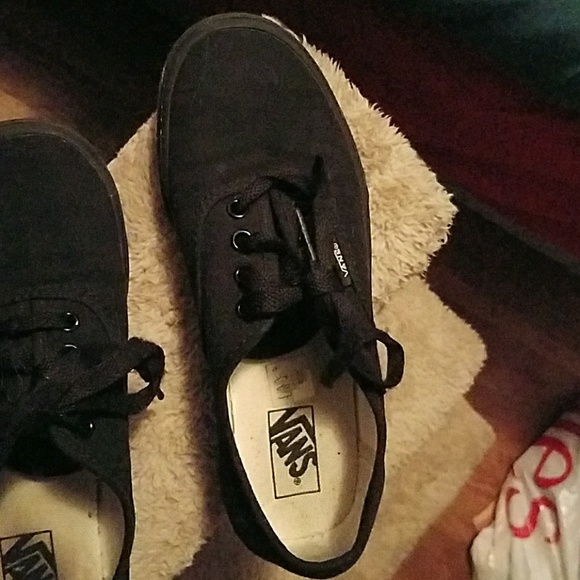 RESERVED Black vans size 3 - Picture 4 of 5